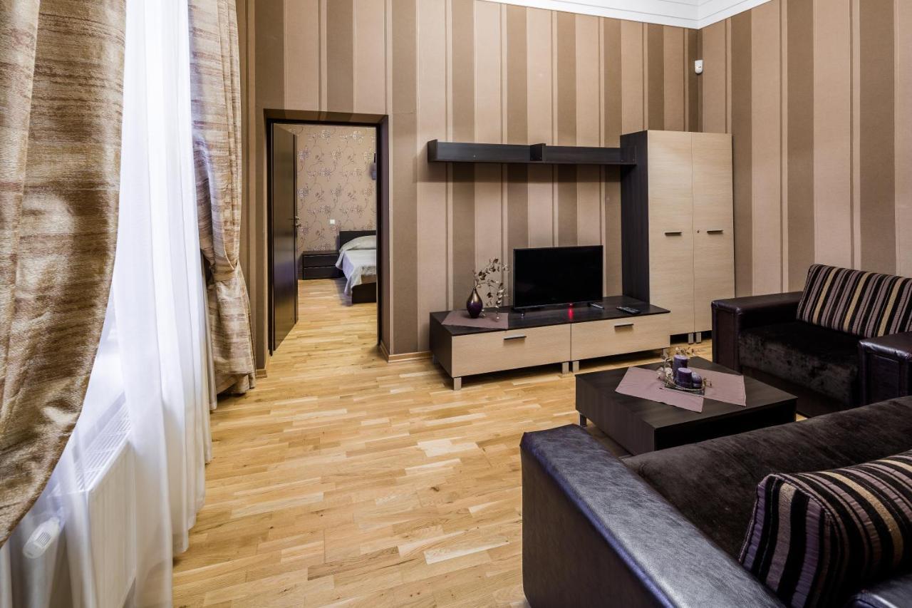 Svobody Avenue 10 Apartment Lviv Bagian luar foto