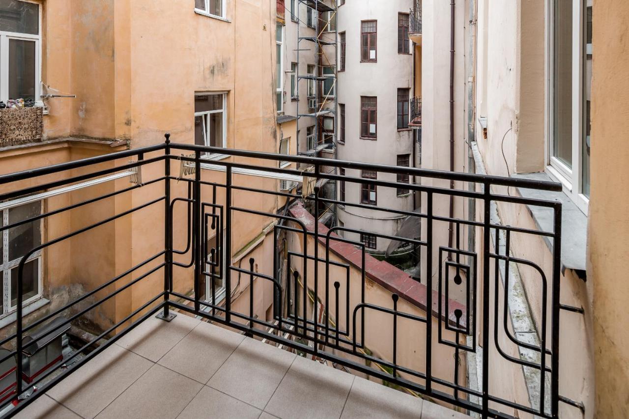 Svobody Avenue 10 Apartment Lviv Bagian luar foto